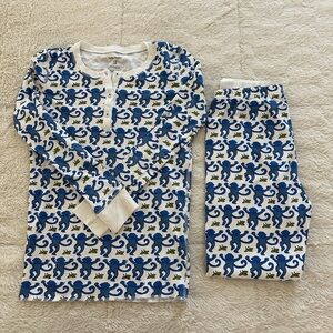 New Kid’s Roller Rabbit Monkey Pajamas Size 12